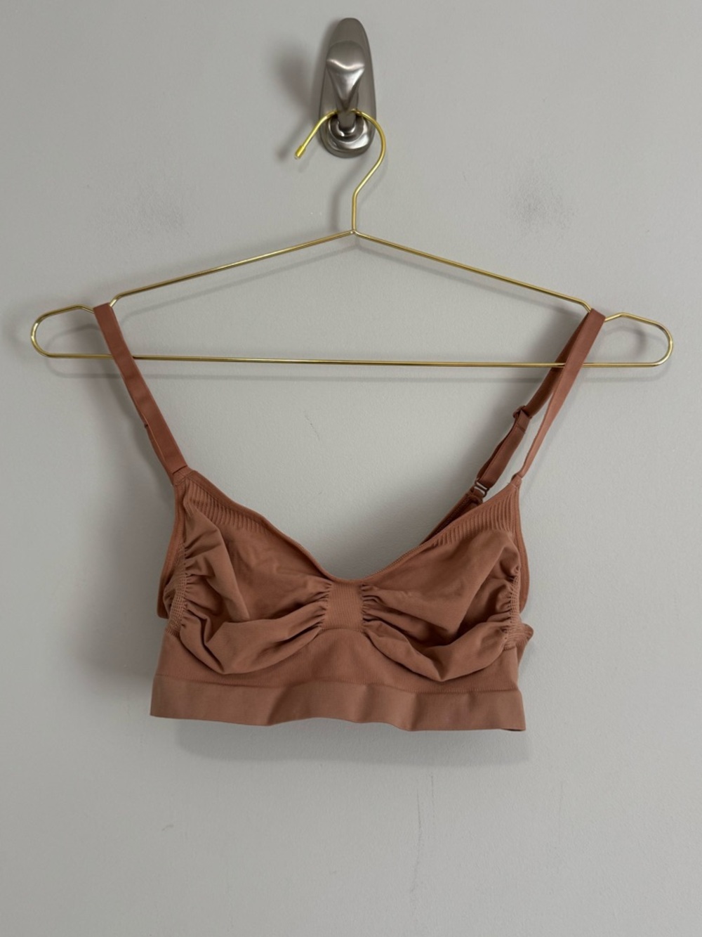 NWOT Skims Wireless Ruched Bralette
